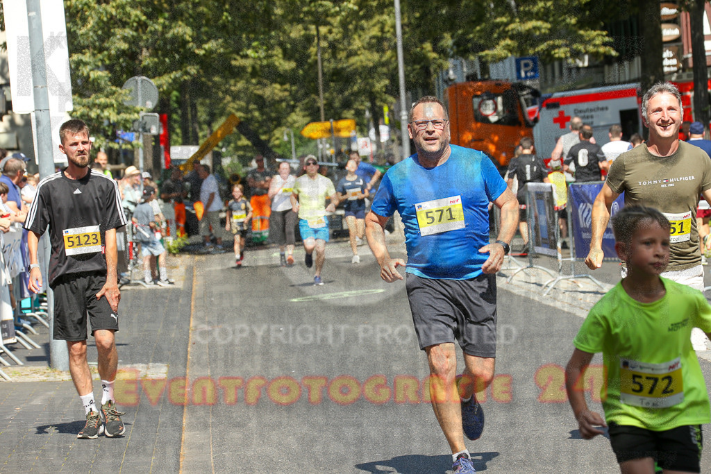 250621_1049_EX1_2695 | Sportfotografie im Rhein-Sieg Kreis, Köln, Bonn, NRW, Rheinland Pfalz, Hessen, etc. Unser Tätigkeitsfeld umfasst den Laufsport vom Volkslauf über den Marathon, Duathlon, Triathon bis zum Ultralauf wie Kölnpfad Ultra oder Schindertrail.
