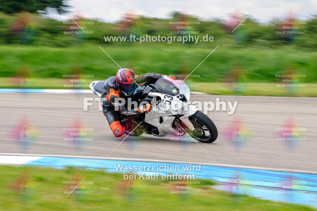 MotoTeam-9568 | Hier findet Ihr Bilder von Touristenfahrten auf der Nürburgring Nordschleife oder von anderen Veranstaltungen die ich besucht habe. Viel Spass beim Durch Schauen 