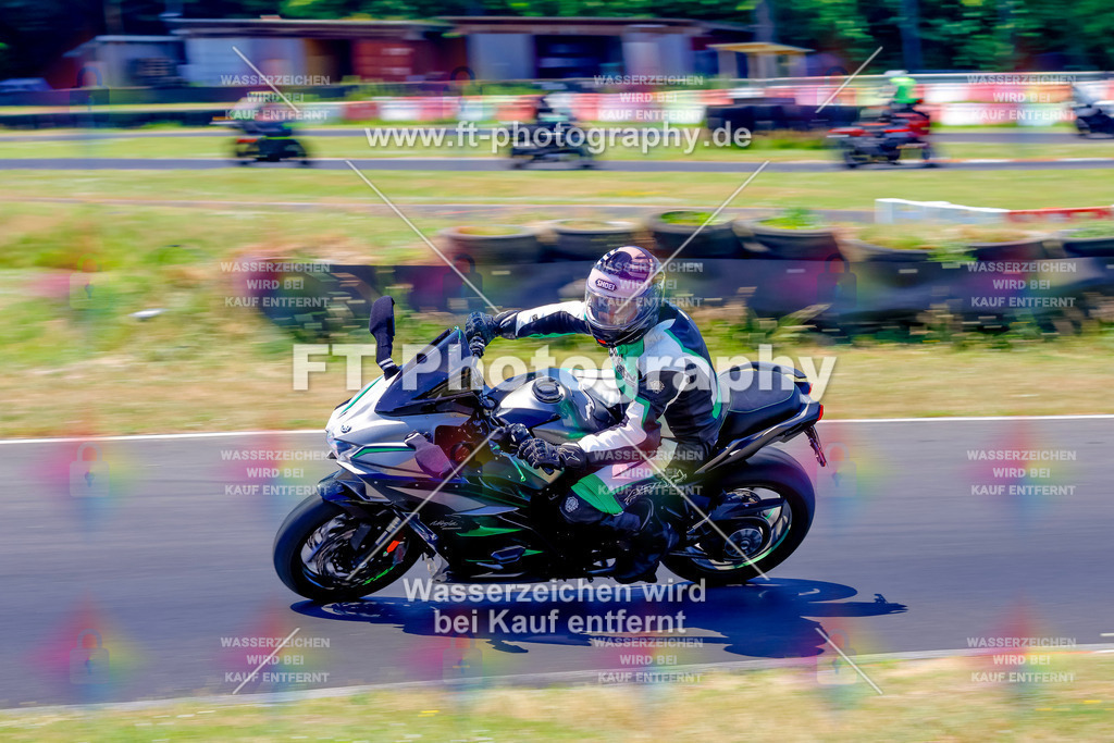 _MOT9390 | Hier findet Ihr Bilder von Touristenfahrten auf der Nürburgring Nordschleife oder von anderen Veranstaltungen die ich besucht habe. Viel Spass beim Durch Schauen 