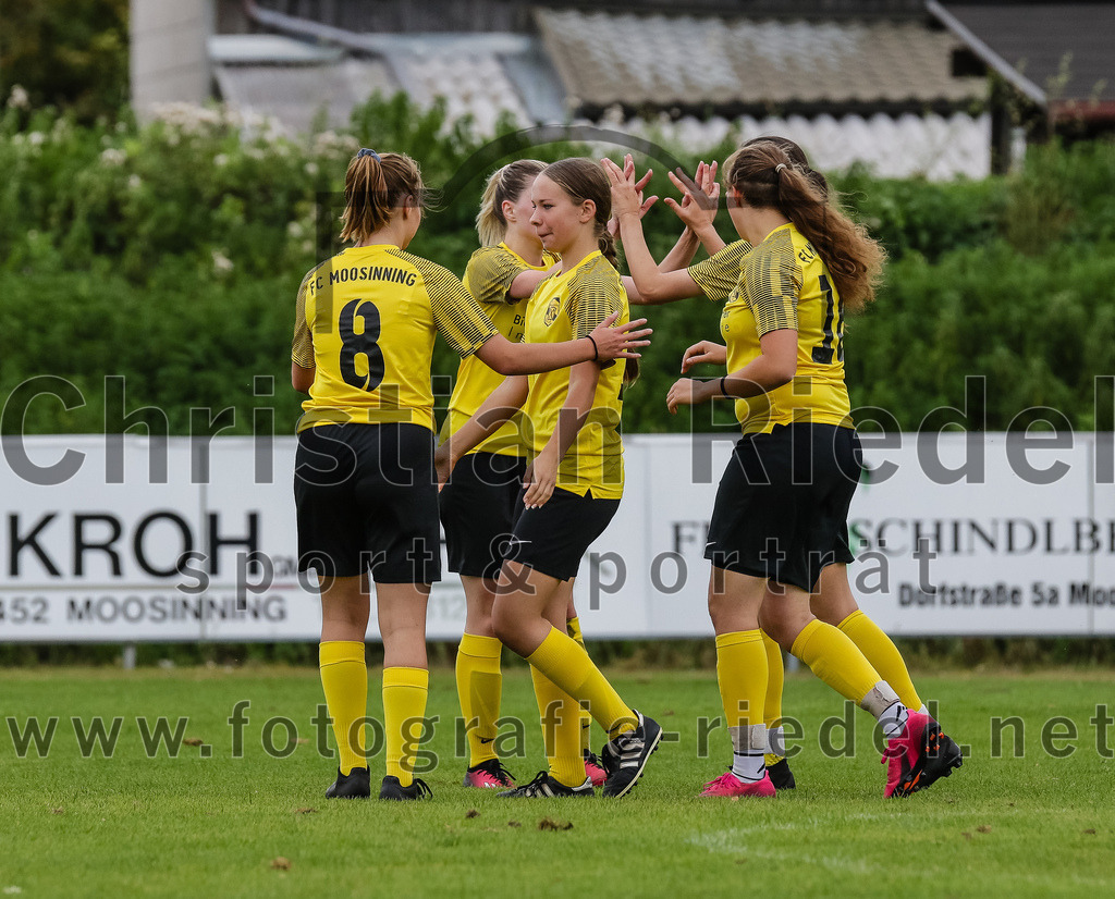 2023-10-08_038_FC_Moosinning_gegen_SG_TSV_St_Wolfgang-FC_Lengdorf | Moosinning, Deutschland, 08.10.2023:
Fußball, Kreisliga 2023 / 2024, 4. Spieltag, FC Moosinning gegen (SG) TSV St.Wolfgang/FC Lengdorf, Endergebnis: 

Foto: Christian Riedel / fotografie-riedel.net