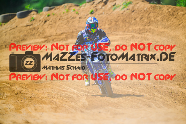 MaZZes_FotoMatrix_240511_6007705_2328 | UE40