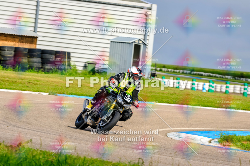 MotoTeam-8255 | Hier findet Ihr Bilder von Touristenfahrten auf der Nürburgring Nordschleife oder von anderen Veranstaltungen die ich besucht habe. Viel Spass beim Durch Schauen 