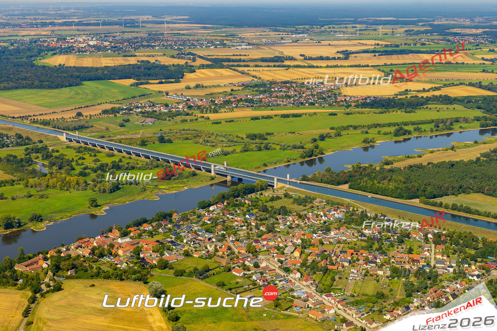 Luftaufnahme Elbe Havel Kanal Brücke Möser - Die Luftaufnahme wurde 2025 vom UL-Flugzeug heraus erstellt ( ohne Drohne ) - Hochauflösende Luftaufnahme - für professionelle Ausdrucke geeignet. Die Geschenkidee !Mit Lizenz und Bildrechte bestellbar