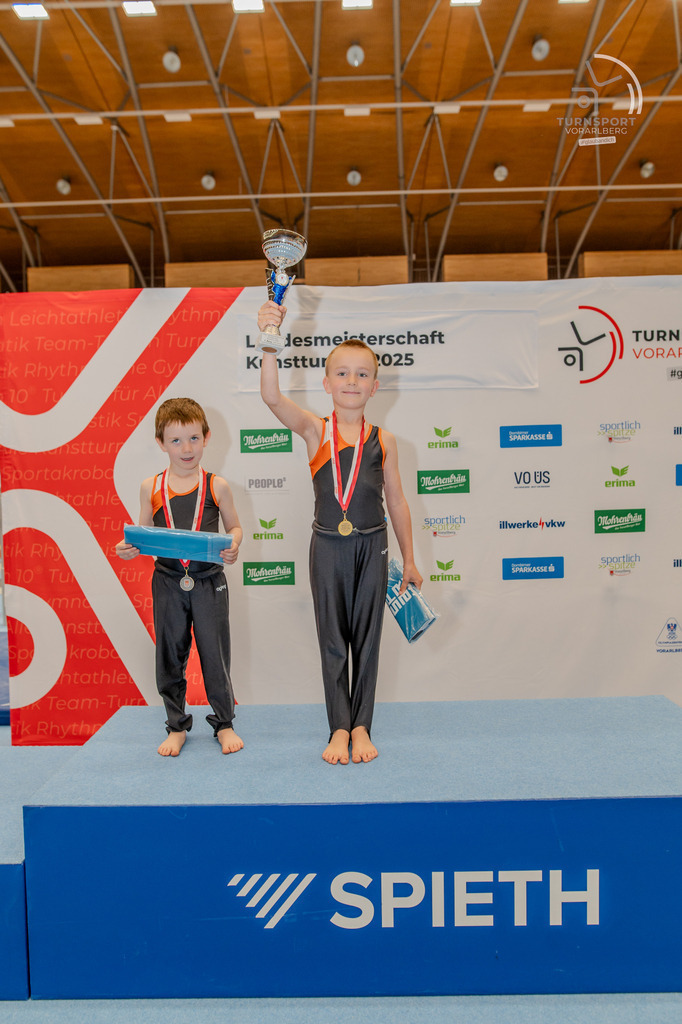 DSC_1644 | "Fussifoto.com – Ihr Ansprechpartner für hochwertige Fotografie! Entdecken Sie kreative Bilder und professionelle Dienstleistungen. Kontaktieren Sie uns für Ihre Projekte!"