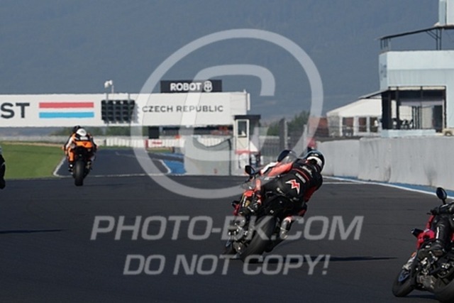 2023_09_10_PBK_34762 | Sportfotografie; SlowMotion; Video; Rennstrecke; Hafeneger; Speer; Racing; RSE; BMW; CBO; Trackday; Motorsportarena; Hockenheimring; Brno; Most; Barcelona; Valencia