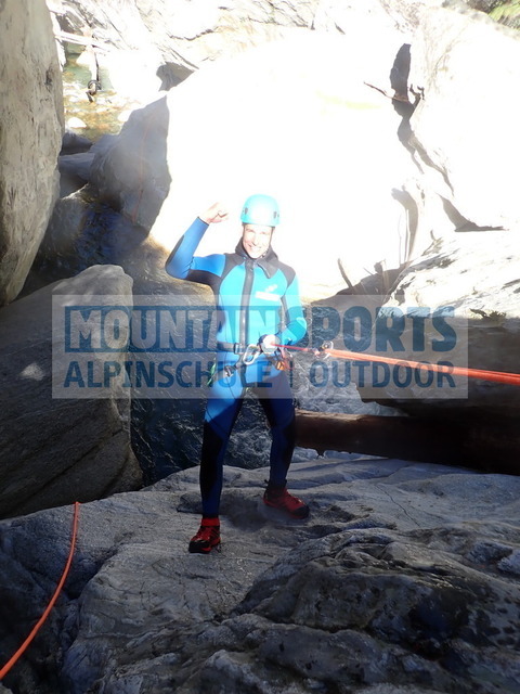 P9270038 | Bestelle die Bilder deines Berg- oder Wasser-Abenteuers mit Mountain Sports bequem von zu Hause aus direkt über unseren Online Fotoshop von pictrs.com. - Realisiert mit Pictrs.com