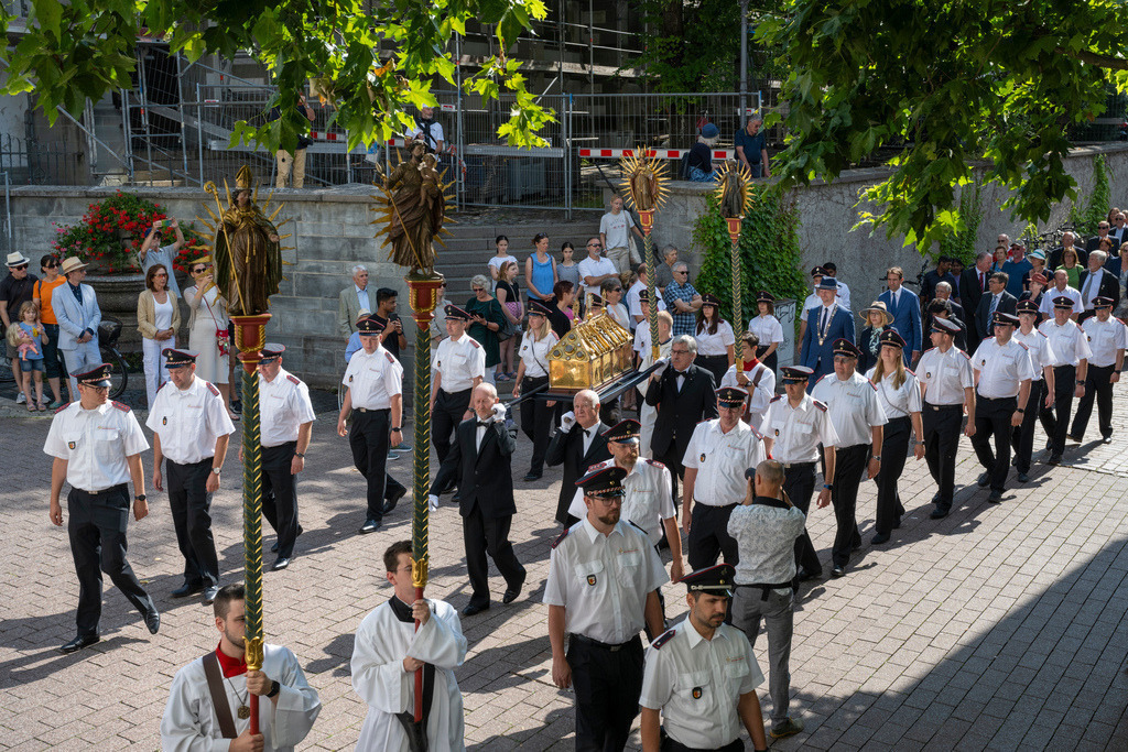 Radolfzellbilder_0475 | Prozession durch die Radolfzeller Altstadt am Hausherrensonntag - Realisiert mit Pictrs.com