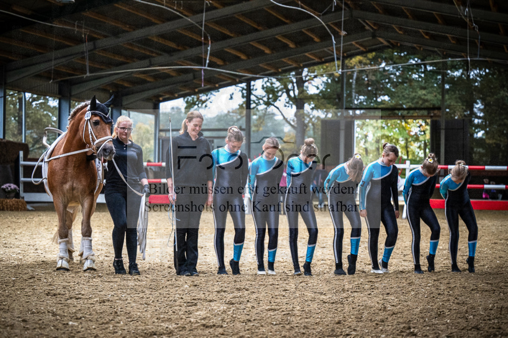 DOS_0019 | Entdecke hochwertige Reitturnierfotos von Foto Oger. Professionell, emotional und authentisch – jetzt Lieblingsmomente im Shop bestellen.Deutschlandweite Turnierfotografie. - Realisiert mit Pictrs.com