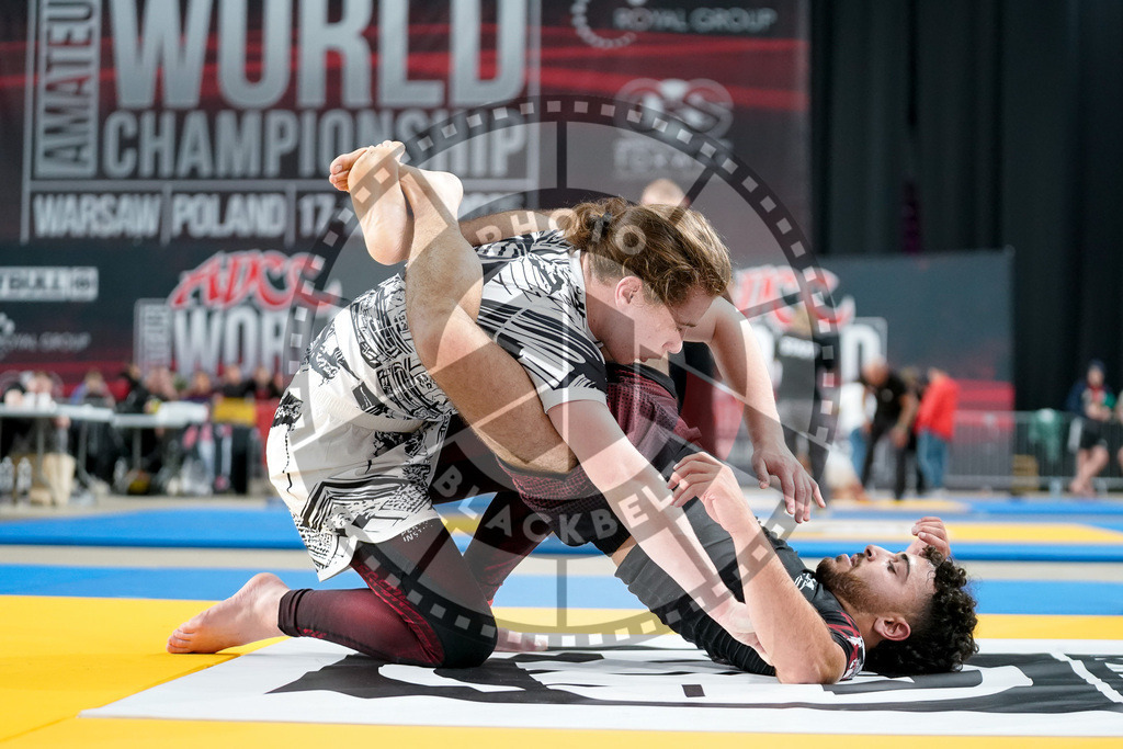 20250518PBB2592 | Athletes compete during the second day of the ADCC Amateur World Championship on May 18, 2025 in Warsaw, Poland. © Chiara Dazi / photoblackbelt