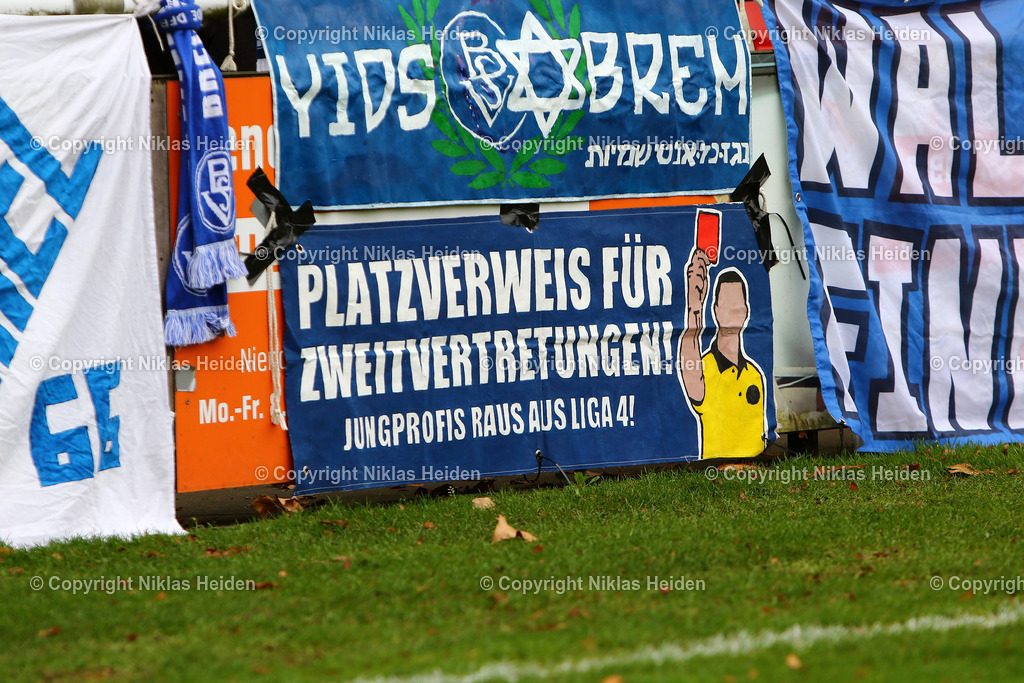 NH_FCStPauliU23_BremerSV_RegionalligaNord_03112024 | Ein Banner der Fans des Bremer SV gegen U23-Teams in der Regionalliga.Fußball I Herren I Regionalliga Nord I Saison 2024-2025 I 17. Spieltag I FC St. Pauli U23 - Bremer SV I 03.11.2024 I Edmund-Plambeck-Stadion
