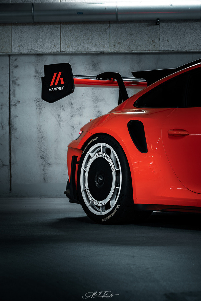 R6AT5456 _Alexander Tschuncky | Entdecken Sie die faszinierende Welt von Alexander Tschuncky Arts: Kreative Fotografie, atemberaubende Automobilkunst und hochwertiger Bilderdruck. Lassen Sie sich inspirieren! - Realisiert mit Pictrs.com
