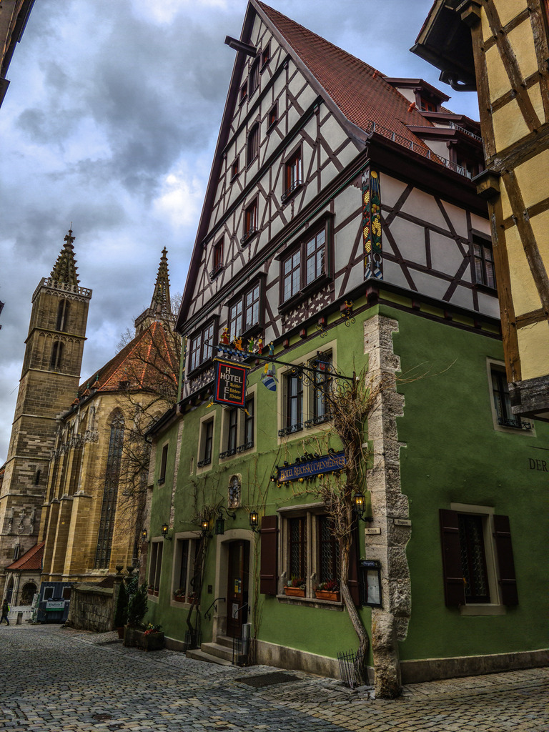 20220226_114614 | Rothenburg ob der Tauber. Nur hier gibt es Exklusive und passend zur Jahreszeit Ihr Wandbild, T-Shirt, Tasse und alles was das Rothenburg Herz begehrt. - Realisiert mit Pictrs.com