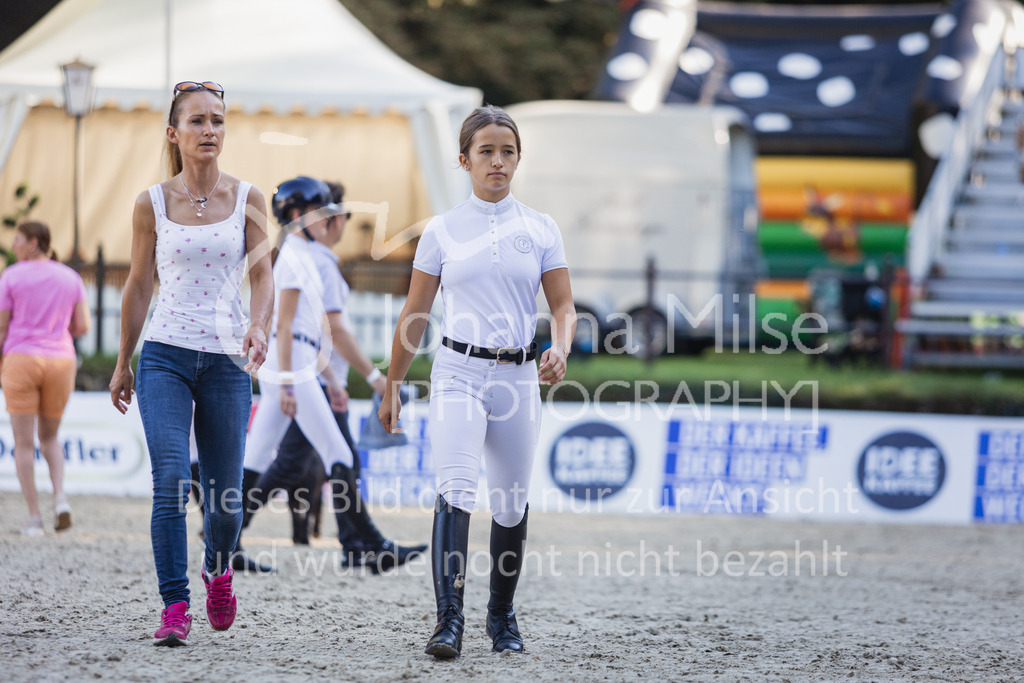 230908_OWLCh_PonyTrophy-309 | Deine schönsten Turniermomente als professionelle Fotos! Entdecke hochwertige Pferdesport-Fotografie im Online-Shop. Jetzt Fotos finden & bestellen!