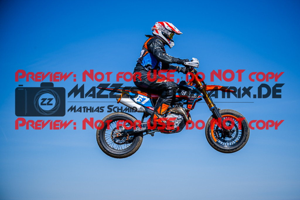 MaZZes_FotoMatrix_220904_3634 | UE40