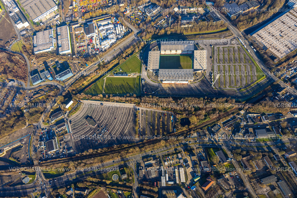 Essen241201639RWE-StadionAnDerHafenstrasse | Luftbild, Fußballstadion an der Hafenstraße des Clubs Rot-Weiss Essen,3. Bundesliga , Essen-Borbeck, Tribünen, ,Essen, Ruhrgebiet, Nordrhein-Westfalen, Deutschland