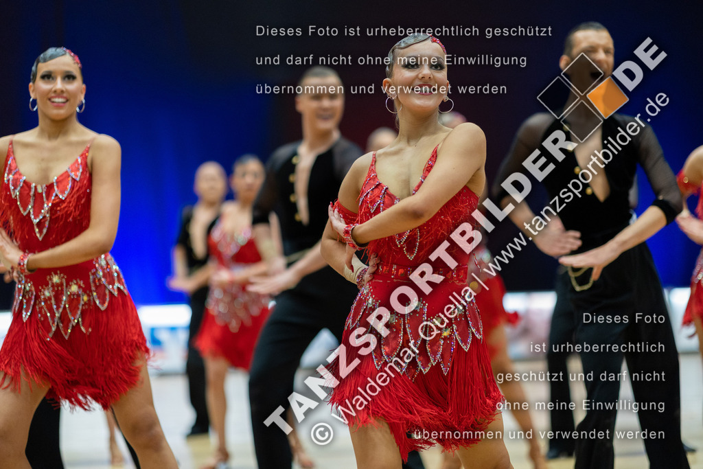 20230115-01048 | Hier finden Sie Tanz Bilder vom Latein und Standard Formationen tanzen. Sportbilder vom Tanzsport. Schöne Fotos und von Weltmeisterschaft, Europameisterschaft, Bundesliga, Regionalliga, Oberliga und Landesliga sowie von GOC Stuttgart, DanceComp, WM Bremen