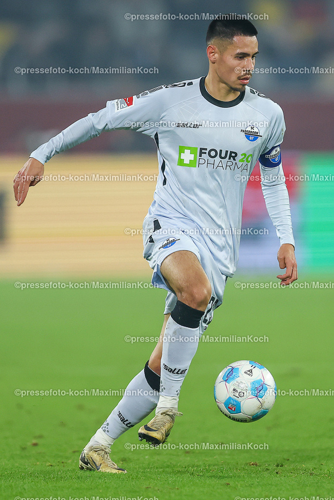 Due0911240109602128 | 09.11.2024, Fußball, Fortuna Düsseldorf - SC Paderborn 07, 2. Bundesliga, Merkur Spiel-Arena, Saison 2024 2025: Raphael Obermair (Paderborn #23) DFB regulations prohibit any use of photographs as image sequences and or quasi-video.