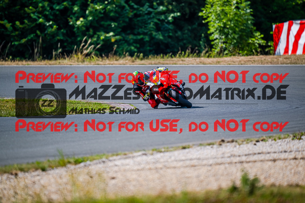 MaZZes_FotoMatrix_220722_7169 | IDM1000