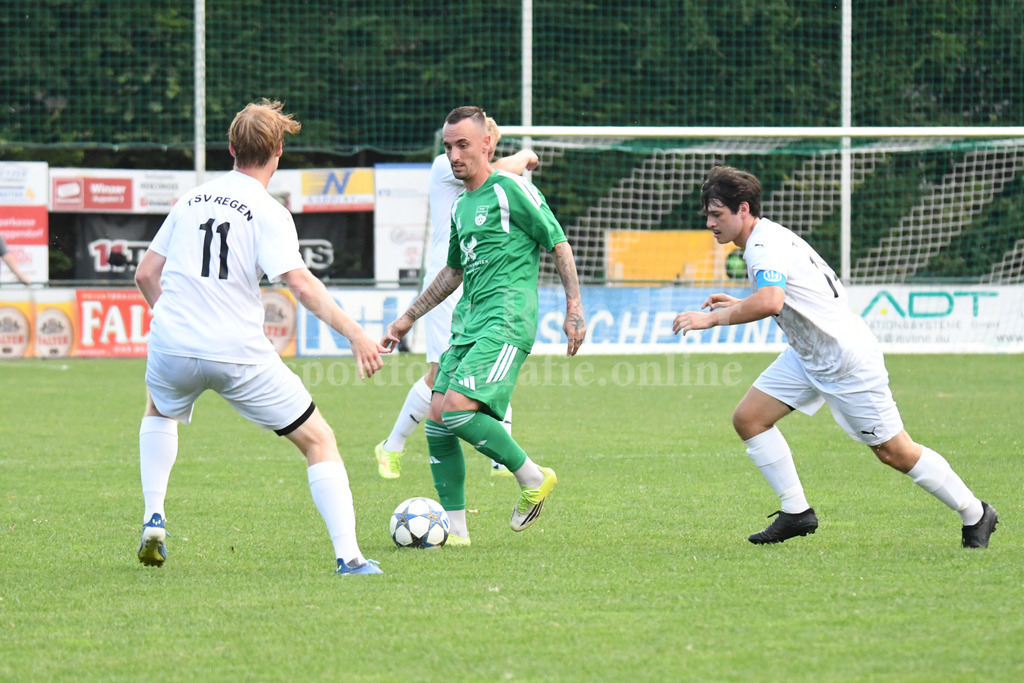 SpVgg Niederalteich : TSV Regen | Philipp Peter (SpVgg Niederalteich #26) - Realisiert mit Pictrs.com