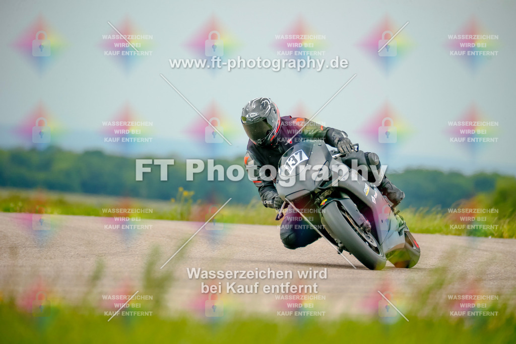 _MOT1991 | Hier findet Ihr Bilder von Touristenfahrten auf der Nürburgring Nordschleife oder von anderen Veranstaltungen die ich besucht habe. Viel Spass beim Durch Schauen 