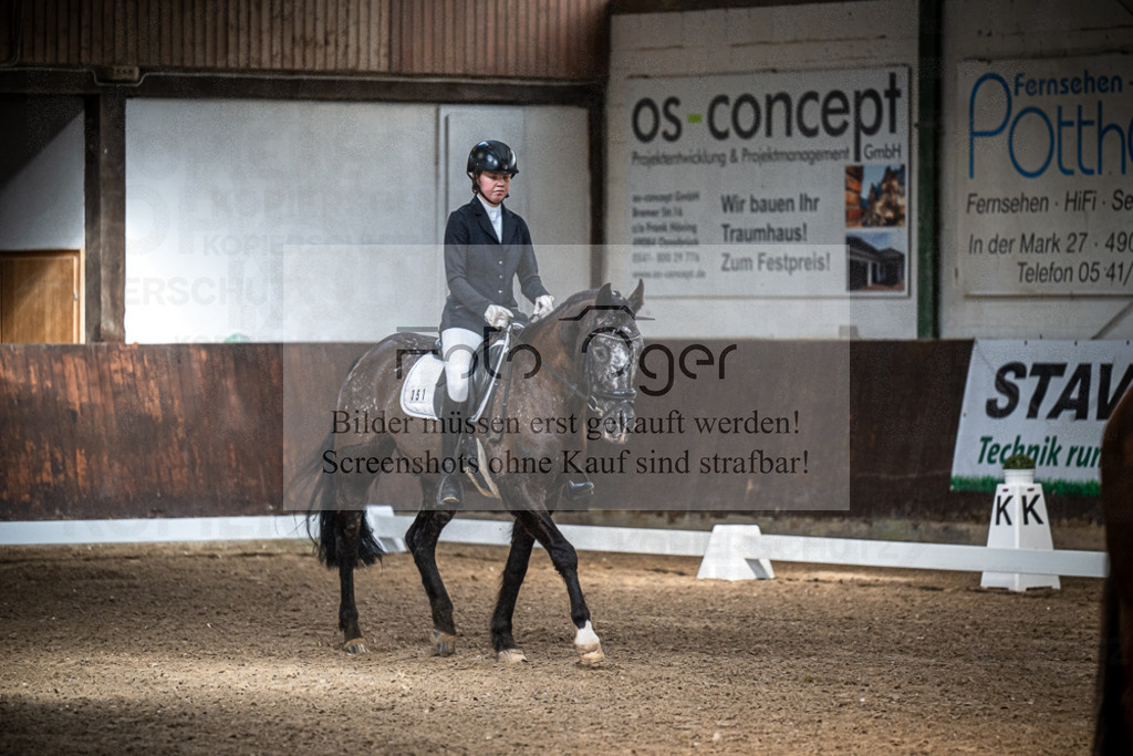 DOS_0024 | Entdecke hochwertige Reitturnierfotos von Foto Oger. Professionell, emotional und authentisch – jetzt Lieblingsmomente im Shop bestellen.Deutschlandweite Turnierfotografie. - Realisiert mit Pictrs.com