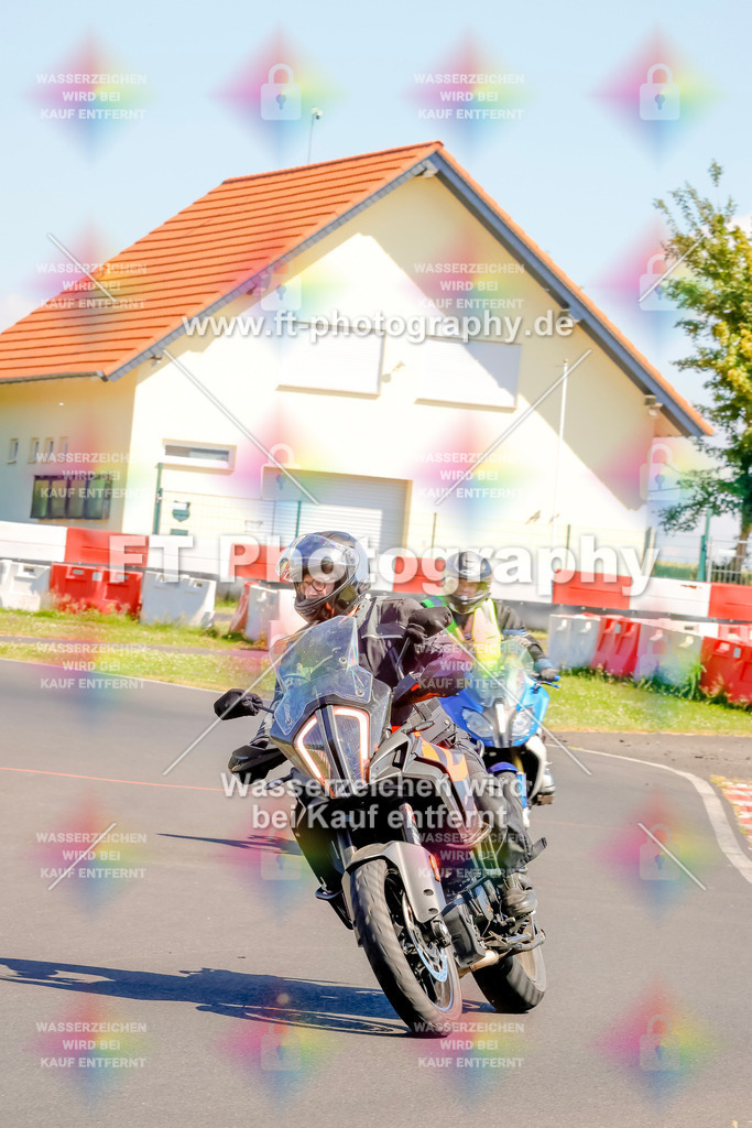 _MOT9197 | Hier findet Ihr Bilder von Touristenfahrten auf der Nürburgring Nordschleife oder von anderen Veranstaltungen die ich besucht habe. Viel Spass beim Durch Schauen 