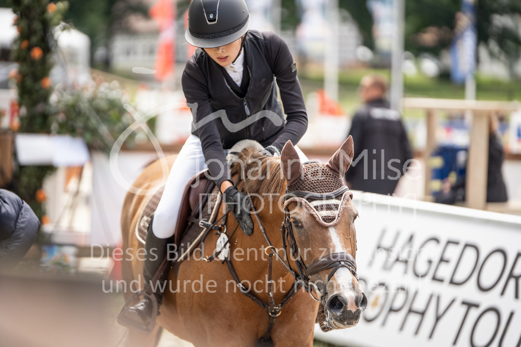 BHO24-SD-PonyTrophy-DSC07146 | Deine schönsten Turniermomente als professionelle Fotos! Entdecke hochwertige Pferdesport-Fotografie im Online-Shop. Jetzt Fotos finden & bestellen!