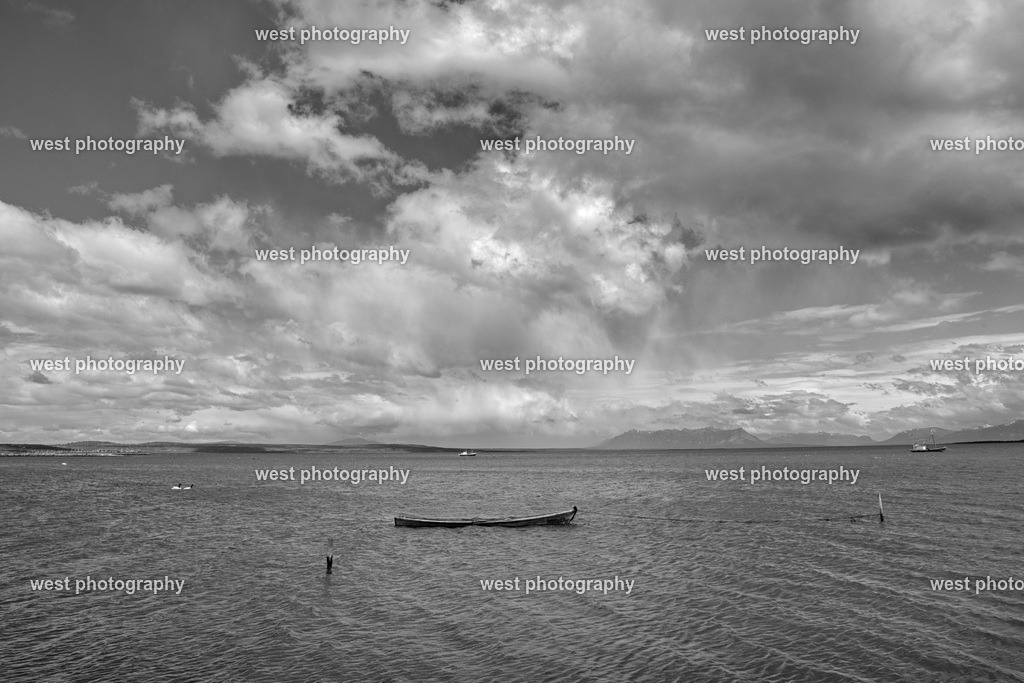 Fiordo de Puerto Natales 2 sw - CHI 2014 | west photography - Realisiert mit Pictrs.com