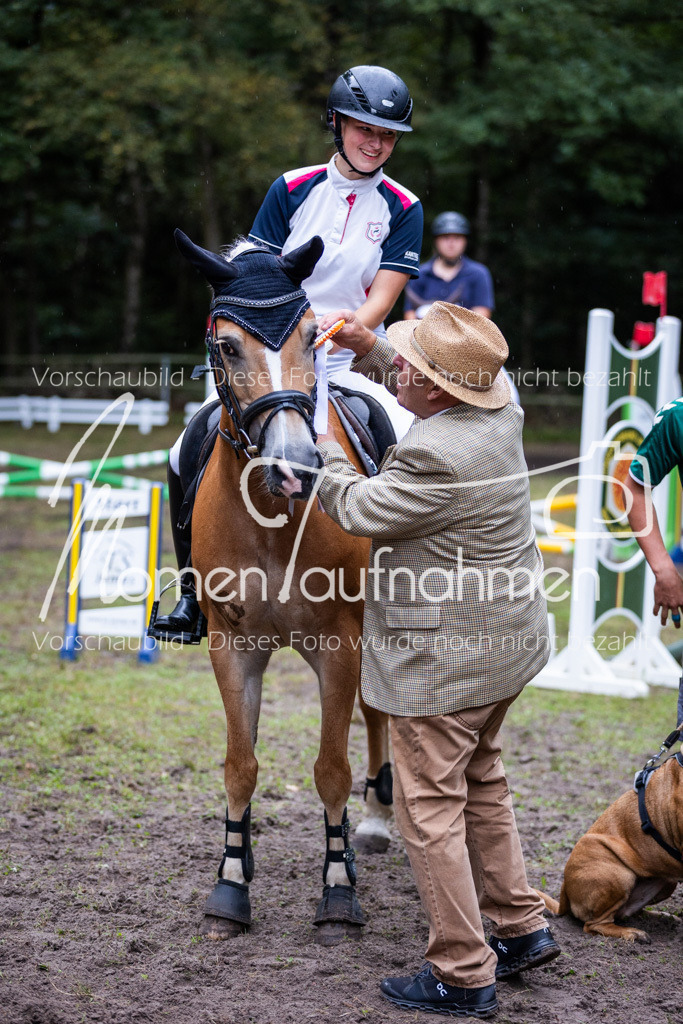 HB-JaD-043 | MomenTaufnahmen Pferdesportfotos