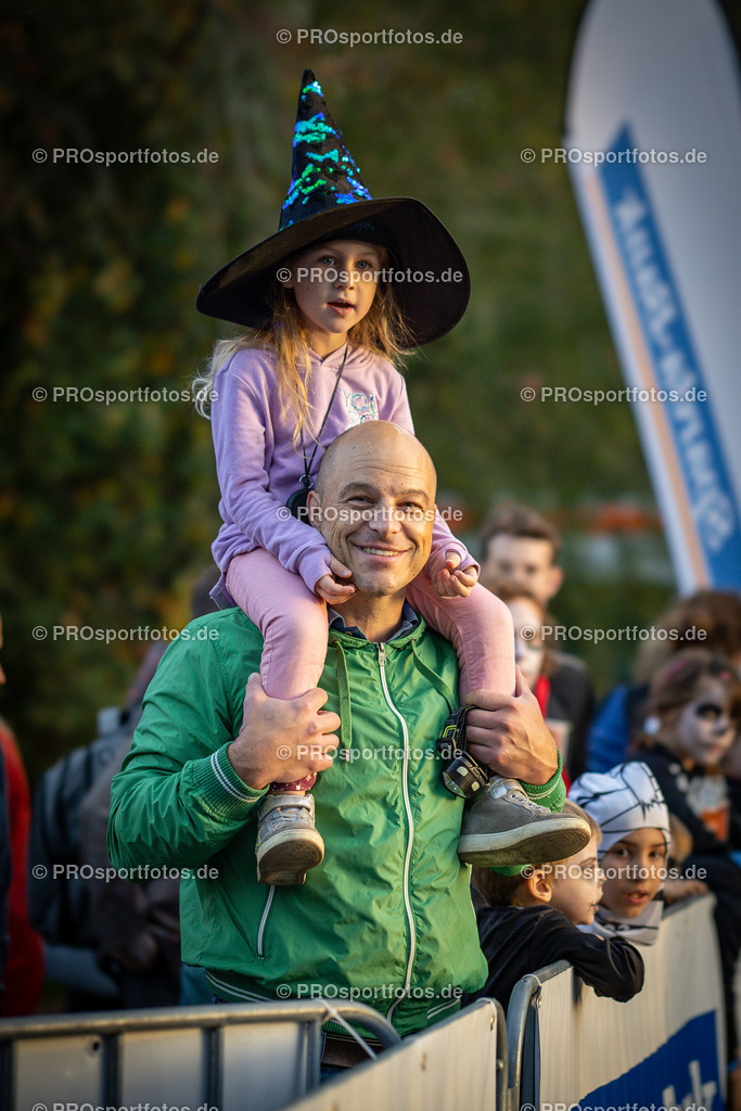 Halloween Run 2022 in Koeln, 31.10.2022 | Impressionen vom Halloween Run 2022 am 31.10.2022 in Koeln (Forstbotanischer Garten Rodenkirchen). Foto: BEAUTIFUL SPORTS/Axel Kohring