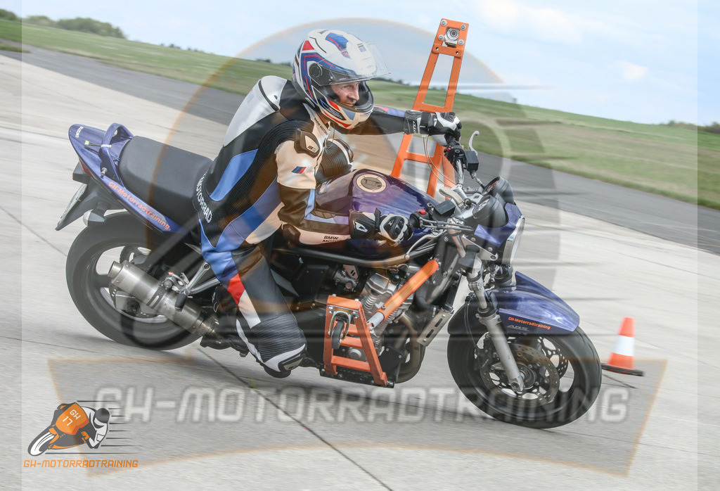 IMG_2056 | gh-motorradtraining-foto.de - Realisiert mit Pictrs.com