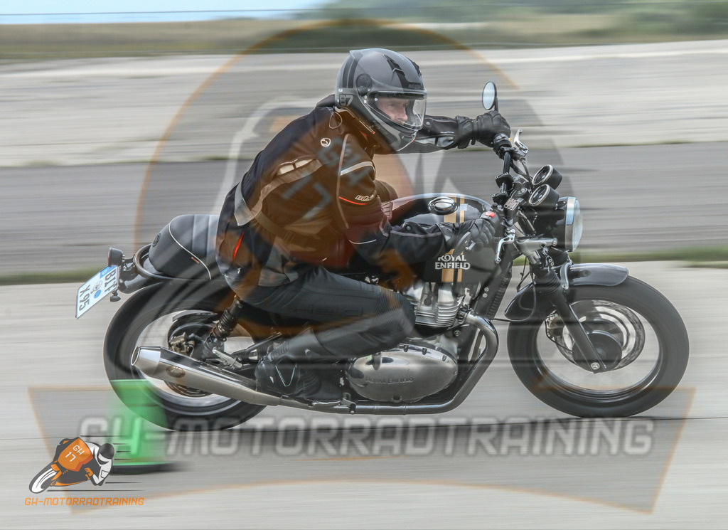IMG_0555 | gh-motorradtraining-foto.de - Realisiert mit Pictrs.com