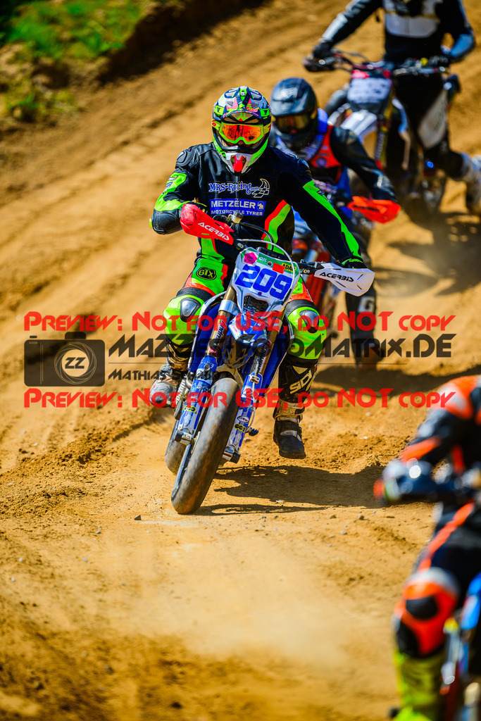 MaZZes_FotoMatrix_240512_6007705_9869 | S4