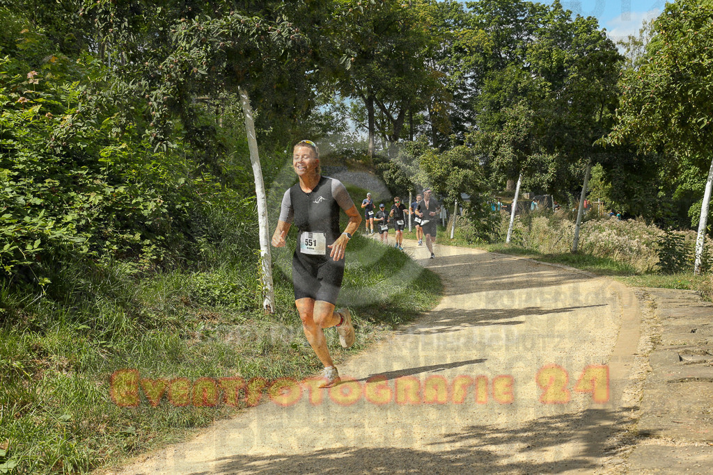 250824_1411_EX1_5295 | Sportfotografie im Rhein-Sieg Kreis, Köln, Bonn, NRW, Rheinland Pfalz, Hessen, etc. Unser Tätigkeitsfeld umfasst den Laufsport vom Volkslauf über den Marathon, Duathlon, Triathon bis zum Ultralauf wie Kölnpfad Ultra oder Schindertrail.