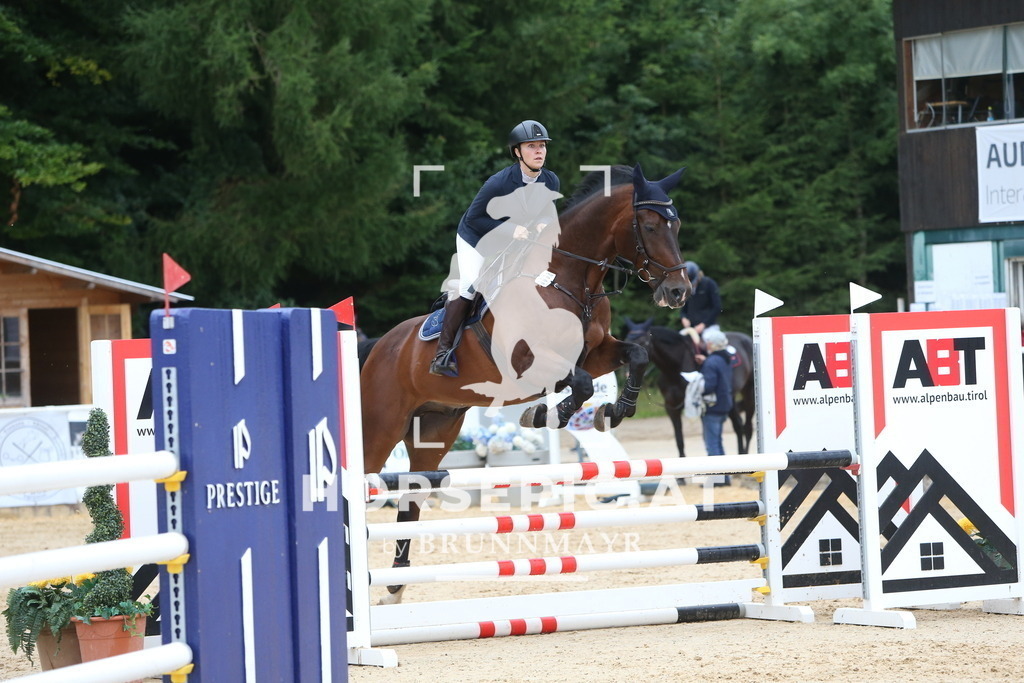 DL2Q4010 | Willkommen bei Brunnmayr - Design & Fotografie – Ihrem Spezialisten für Reitturniere und Pferdeveranstaltungen in Oberösterreich, Salzburg und Bayern! Seit über 17 Jahren sind wir leidenschaftlich dabei.