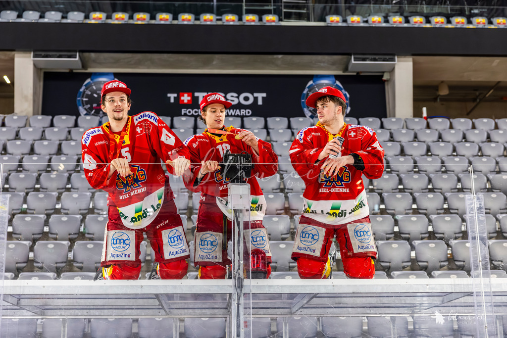 U21 Elit_EHCB vs GCK Lions _5-383 | Sportbilder, Sportfotograf, Hochzeits- und Eventfotografin, Flugshows, Portraits und Tiershooting, Aviation, Downhill, Nationalleague, Swissleague, International