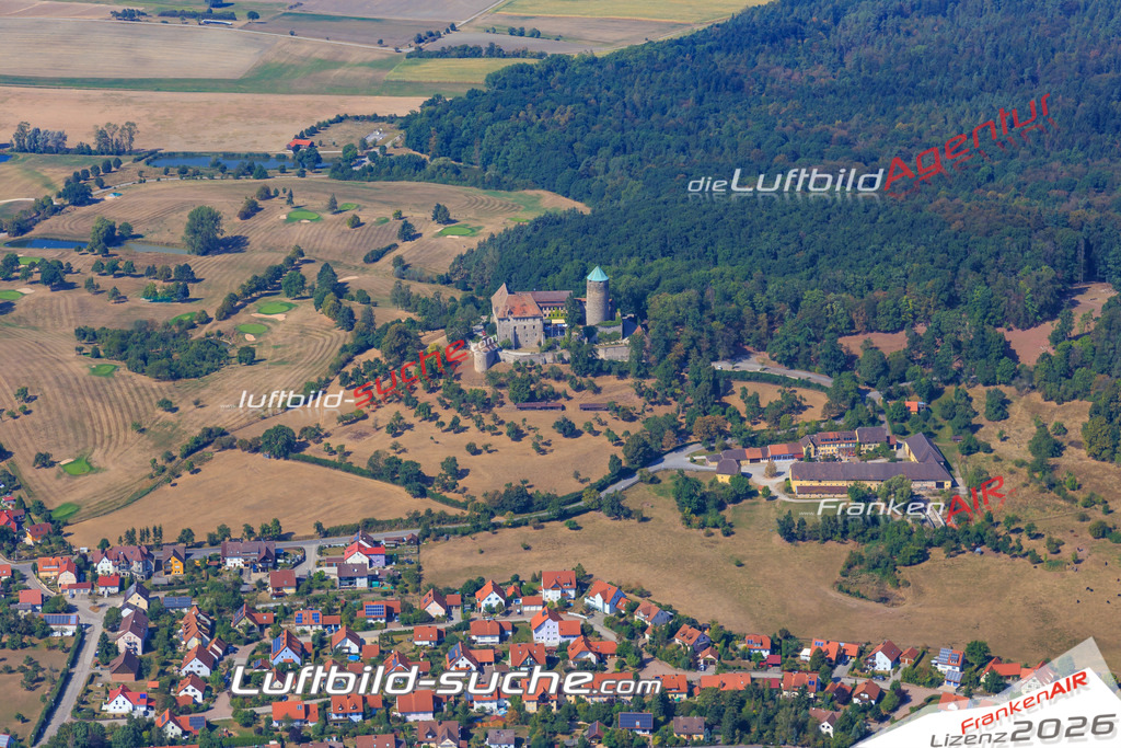 Luftbild von  Colmberg - Luftaufnahme wurde 2016 von https://frankenair.de mittels Flugzeug (keine Drohne) erstellt - die Geschenkidee