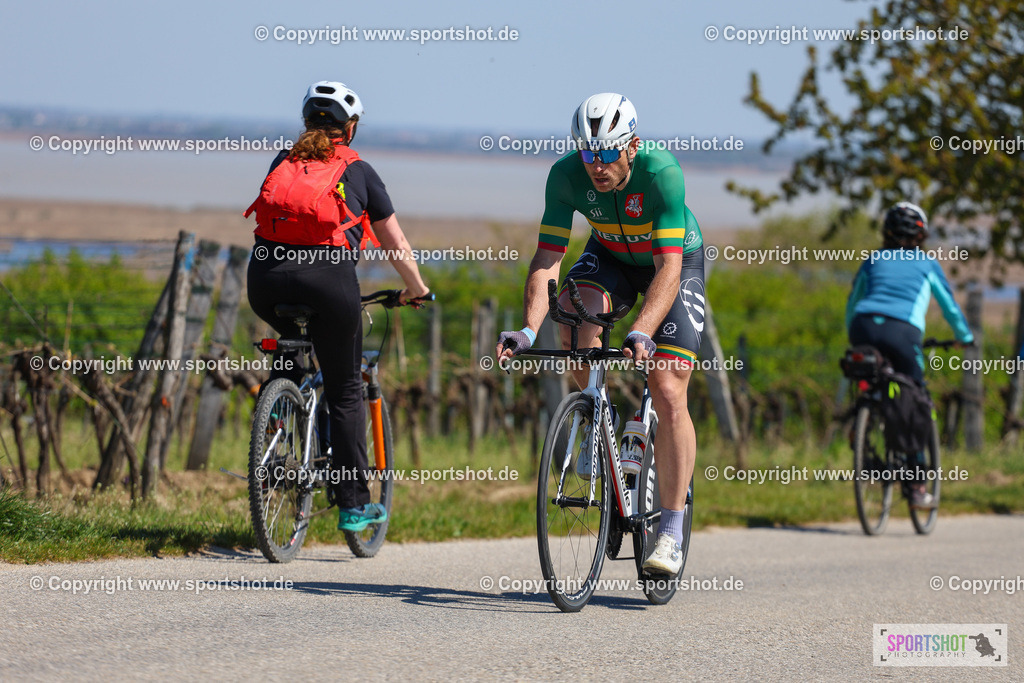 IMG_9109 | @sportshot_your_pictrs #yourpictures#roadtowm2029 #nrm #neusiedlerseeradmarathon #neusiedlersee #neusiedlerseetourismus #burgenland #mörbisch #nrm26 #burgenlandtourismus #voglundco #poweredbyburgenlandtourismus #radsport #rad #marathon #ucigranfondo #visitburgenland #ucigranfondoworldseries