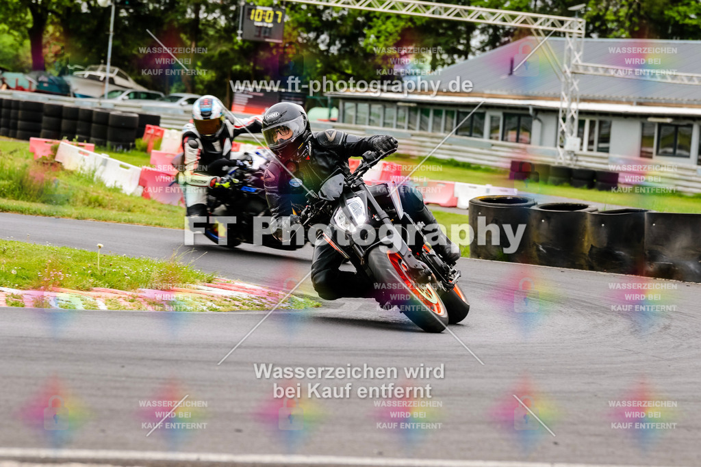 MotoTeamVBK-20413 | Hier findet Ihr Bilder von Touristenfahrten auf der Nürburgring Nordschleife oder von anderen Veranstaltungen die ich besucht habe. Viel Spass beim Durch Schauen 