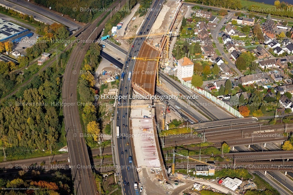 Luftbilder  Duisburg-6989 | Luftbild Baustellen zum Umbau und der Sanierung sowie Neugestaltung des Autobahnkreuz Kaiserberg mit "Spaghetti-Knoten" in Duisburg im Ruhrgebiet im Bundesland Nordrhein-Westfalen. Das Kreuz über dem Fluss Ruhr im Ruhrgebiet verbindet die Bundesautobahn A 3 mit der Autobahn A 40. - Realisiert mit Pictrs.com