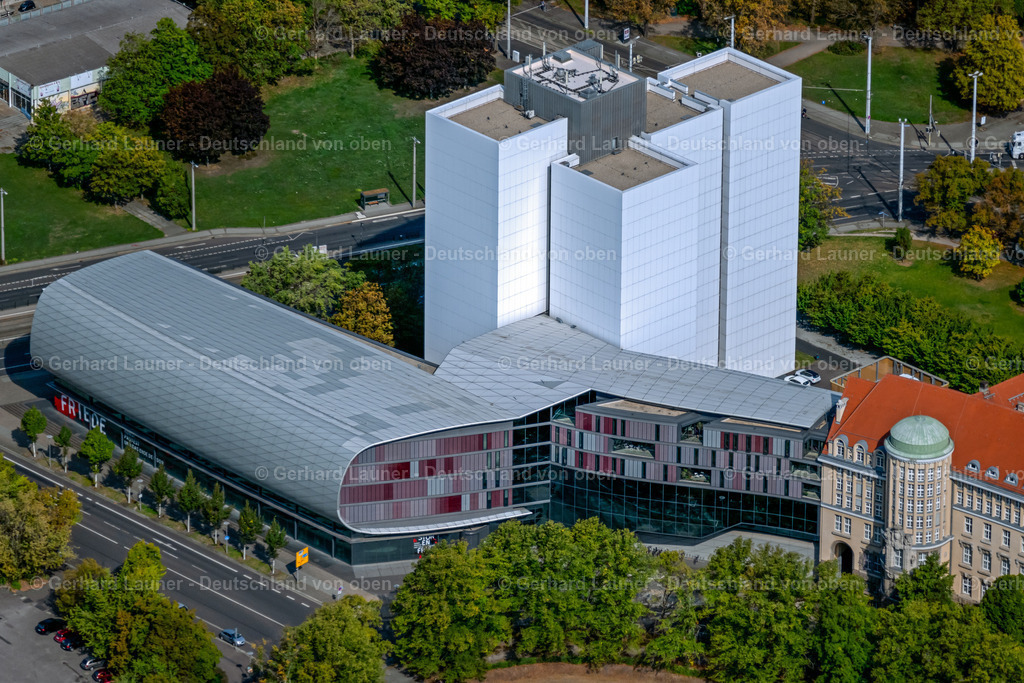 4039281 | LEIPZIG 14.09.2020 Bibliotheks- Gebäude der " Deutsche Nationalbibliothek " an der Philipp-Rosenthal-Straße im Ortsteil Zentrum-Südost in Leipzig im Bundesland Sachsen, Deutschland. Weiterführende Informationen bei: Deutsche Nationalbibliothek  Bundesunmittelbare Anstalt des Öffentlichen Rechts. // Library Building of " Deutsche Nationalbibliothek " on the Philipp-Rosenthal-Strasse in the district Zentrum-Suedost in Leipzig in the state Saxony, Germany. Further information at: Deutsche Nationalbibliothek  Bundesunmittelbare Anstalt des Oeffentlichen Rechts. Foto: Gerhard Launer