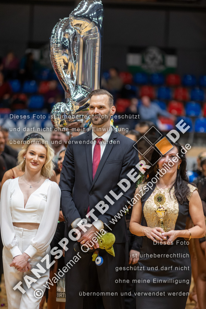20260328-04213 | Hier finden Sie Tanz Bilder vom Latein und Standard Formationen tanzen. Sportbilder vom Tanzsport. Schöne Fotos und von Weltmeisterschaft, Europameisterschaft, Bundesliga, Regionalliga, Oberliga und Landesliga sowie von GOC Stuttgart, DanceComp, WM Bremen