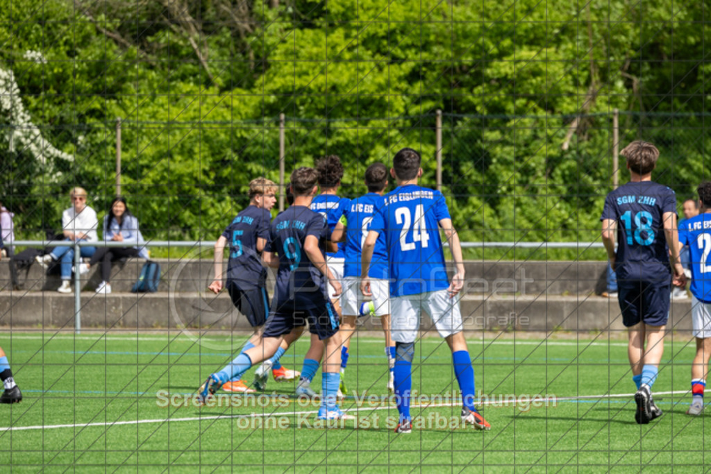 20250503_151807_0335 | #, 1.FC Eislingen (hellblau) vs. SGM TSG Zell-Hattenhofen-Holzmaden (dunkelblau), Jugend-Fussball, C-Junioren Landesstaffel Mitte, 18. Spieltag, Saison 20242025, Kunstrasenplatz, Haldenstraße 45, 73054 Eislingen, 03.05.2025 - 1500 Uhr,Foto: PhotoPeet-Sportfotografie/Peter Harich