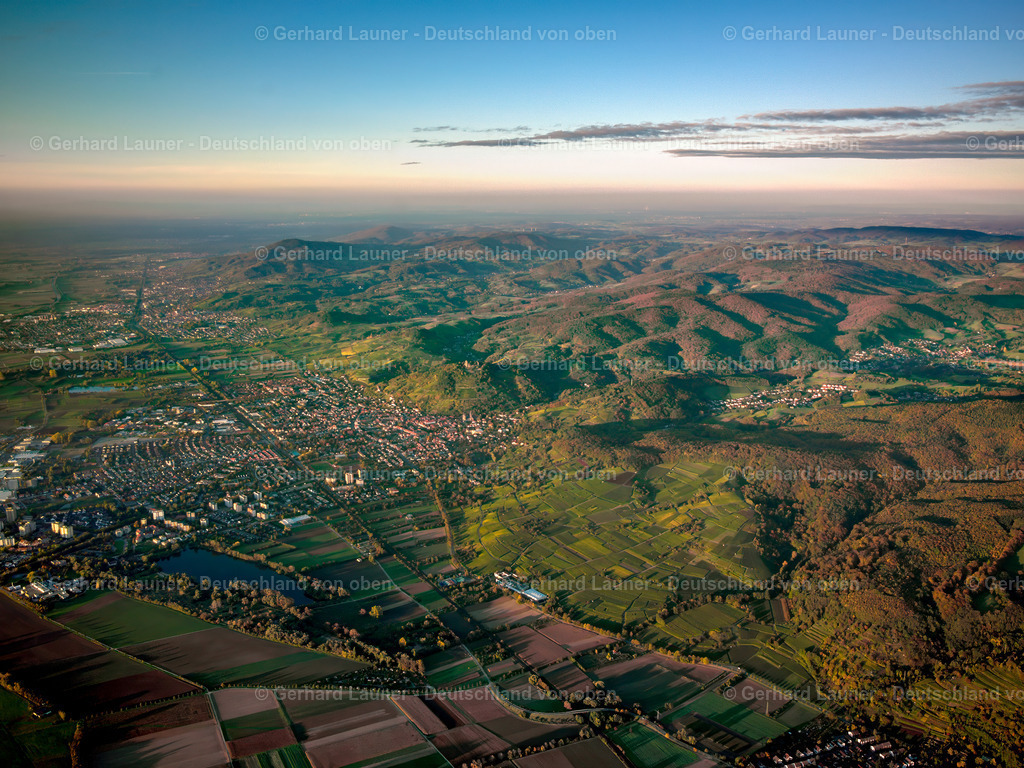 2499342 | Online-Shop für Luftbilder aus Deutschland. Seit über 45 Jahren baut Gerhard Launer das Luftbildarchiv mit unterschiedlichsten Themen stetig weiter aus.