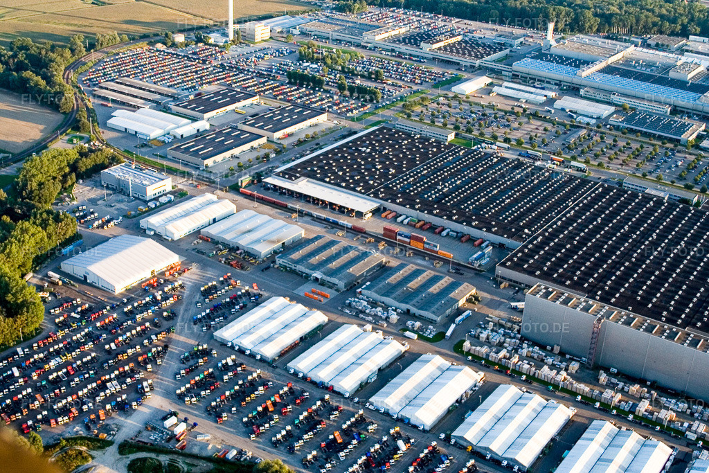 Luftbild: Daimler-Chrysler in Wörth am Rhein im Bundesland Rheinland-Pfalz in Deutschland. Foto: IMG_3978.jpg vom 21.09.2006 durch Werner Riehm/FLY-FOTO.de
