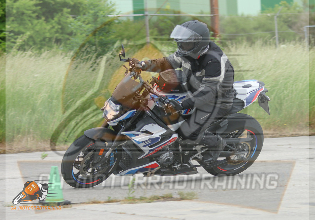 IMG_2789 | gh-motorradtraining-foto.de - Realisiert mit Pictrs.com