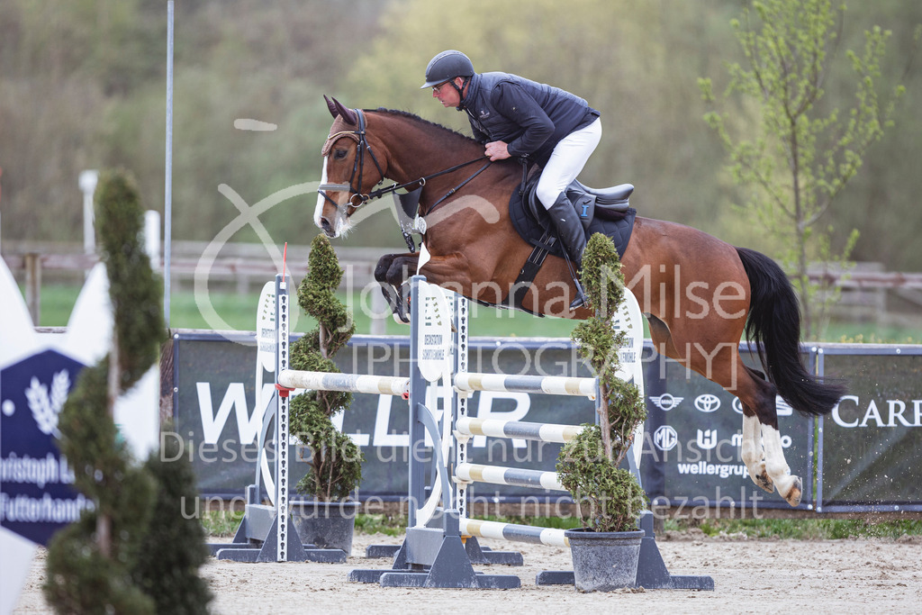 250417_Springpferde-L1-200 | Deine schönsten Turniermomente als professionelle Fotos! Entdecke hochwertige Pferdesport-Fotografie im Online-Shop. Jetzt Fotos finden & bestellen!