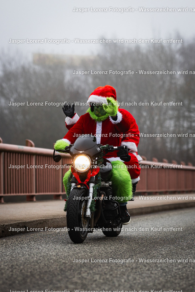 X-Mas Ride I Kiel I 2025 | Jasper Lorenz Fotografie - Realisiert mit Pictrs.com
