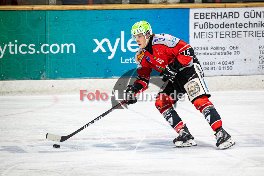 TSV Peißenberg MINERS gegen TSV Erding GLADIATORS | Eishockey Bayernliga Herren Vorrunde 2024/25, TSV Peißenberg MINERS gegen TSV Erding GLADIATORS, 20250119,Ryan MURPHY (MINERS 15) in Aktion, Freisteller,2025-01-19 in Peißenberg (Eisstadion Peißenberg)Ryan MURPHY (MINERS 15)Copyright: WolfgangxLindner foto-lindner.de
