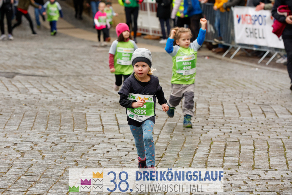 400m AOK Junior Cup | 3 Koenigslauf 2024 400m AOK Junior Cup - Realisiert mit Pictrs.com